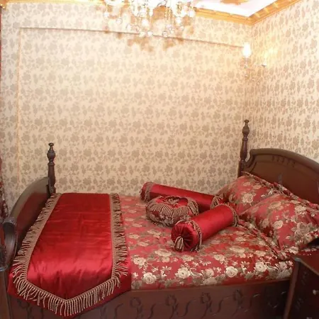 Lägenhetshotell The First Ottoman 3*